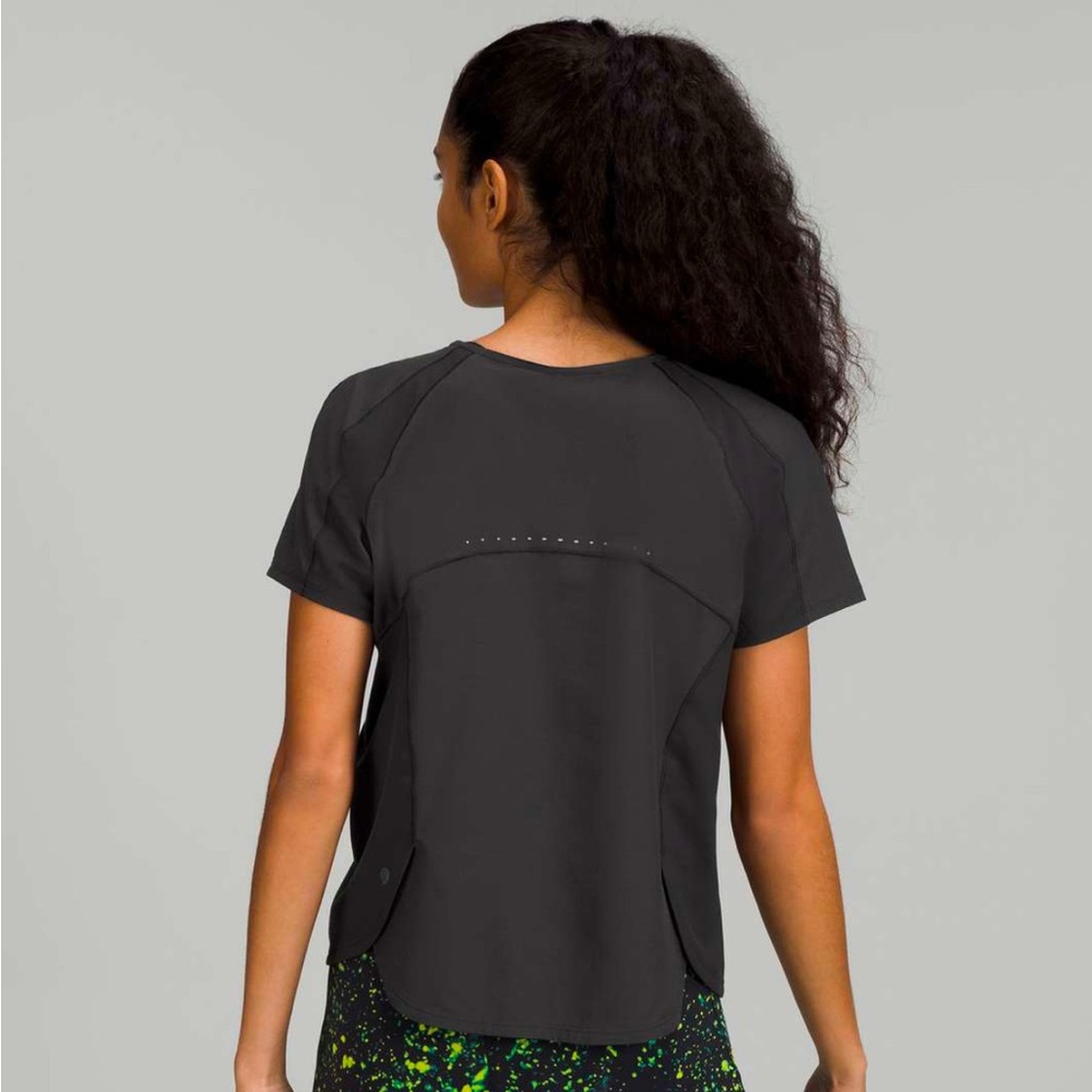 Lululemon black top